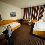 L'escala Hotel 3*