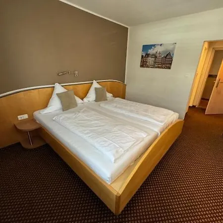 L'escala 3* Dreieich