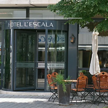 L'escala 3*